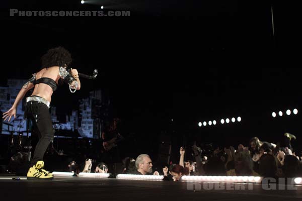 SHAKA PONK - 2013-01-05 - PARIS - Bercy - Sofia Samaha Achoun